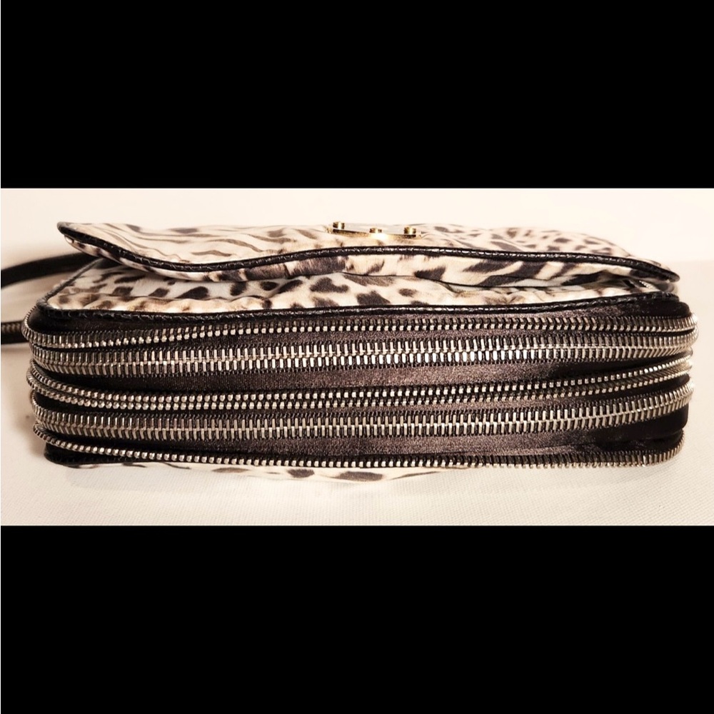 Henri Bendel Expandomatic Crossbody Bag NWOT - Picture 5 of 8
